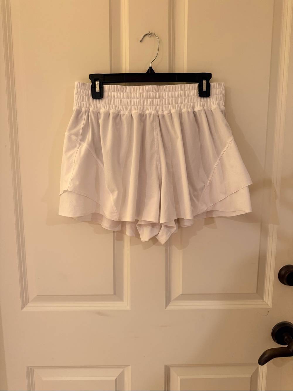 Lululemon Shake It Out High-Rise Running Short 2.5" - White - Picture 8 of 9